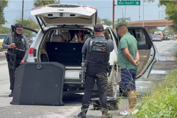 Retenes, revisiones y largas filas en Matamoros