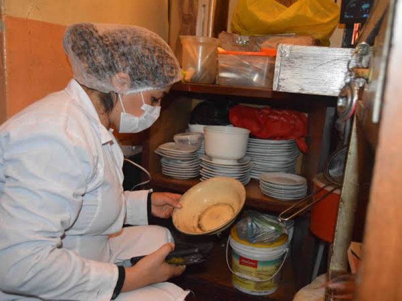 Por falta de higiene sancionan a 50 restaurantes