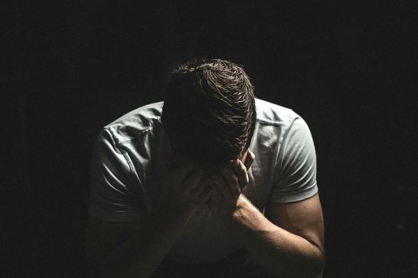 Alertan por más casos de ansiedad y riesgo suicida entre jóvenes en Tamaulipas