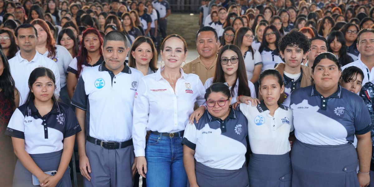 Reafirma alcaldesa Carmen Lilia Canturosas compromiso con la educación