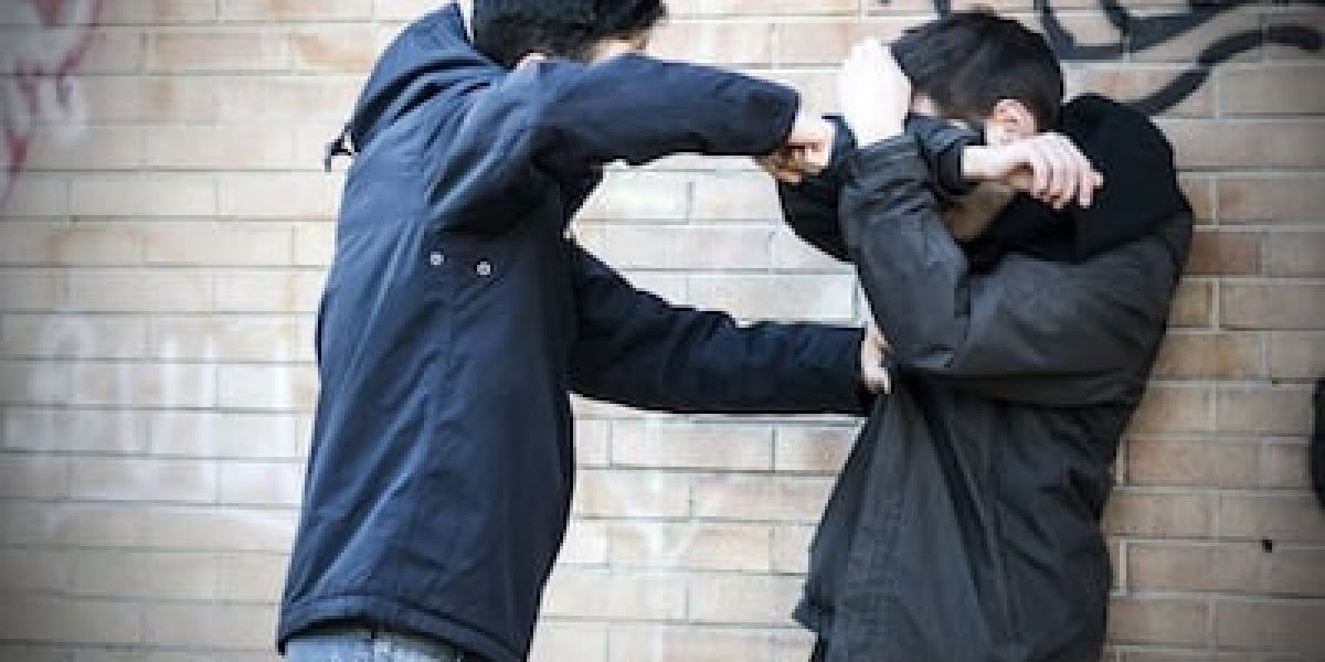 “Tocados”, el juego violento entre jóvenes que preocupa por falta de control en escuelas y hogares