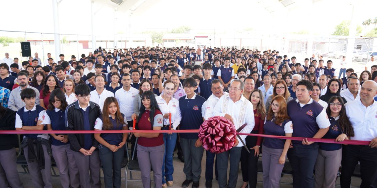 Transforma alcaldesa Carmen Lilia Canturosas infraestructura educativa en la preparatoria Cbtis 137