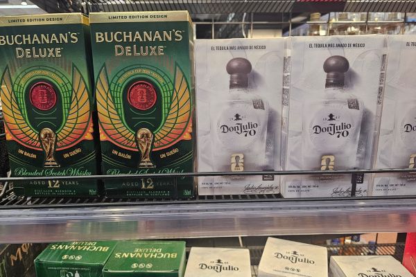 Alerta Cofepris por venta de whisky y tequila falsificados