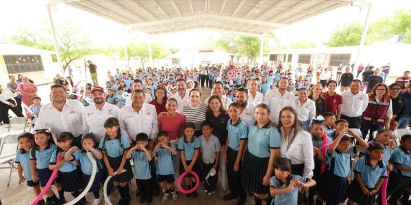 Carmen Lilia Canturosas impulsa la transformación de escuelas con inversión en infraestructura educativa