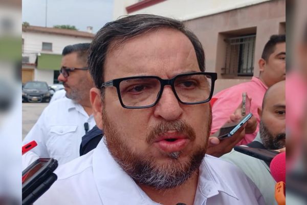 Amenaza SET con sanciones a escuelas que pretendan adelantar vacaciones