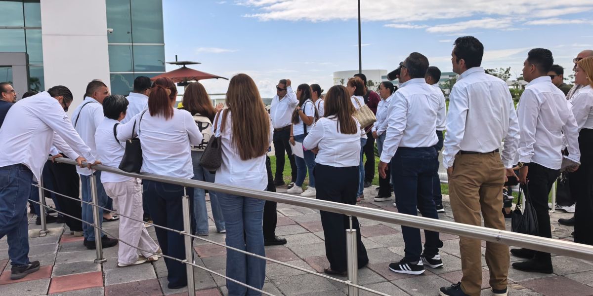 Blindan Torre Bicentenario por amenaza de protesta que nunca llegó