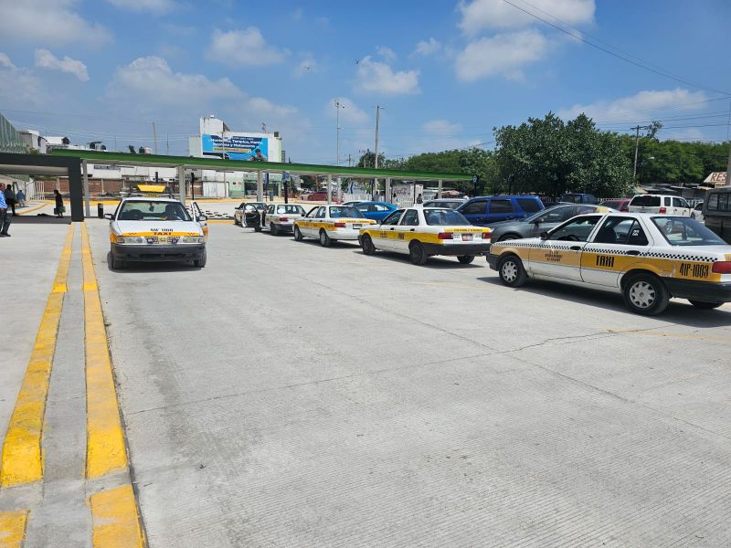 Robos reducen operación de taxis en horario nocturno