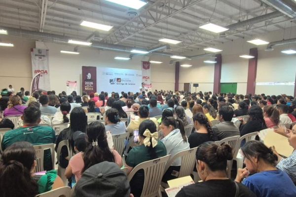 Avanza entrega de tarjetas “Rita Cetina”