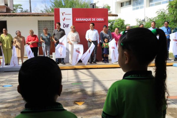 Inicia Municipio construcción de techumbre en Jardín de Niños
