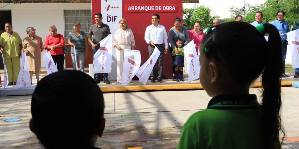 Inicia Municipio construcción de techumbre en Jardín de Niños