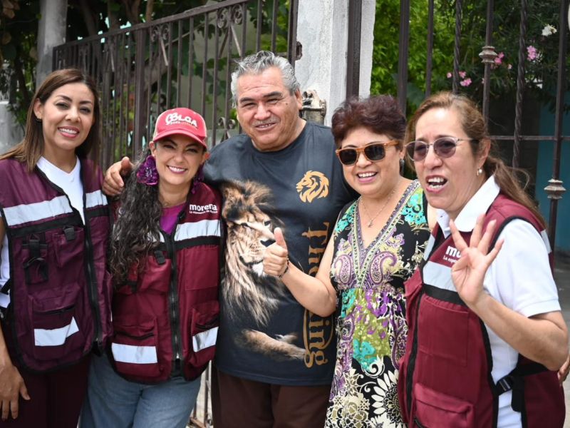 Senadora Olga Sosa entrega credenciales de Morena en Matamoros