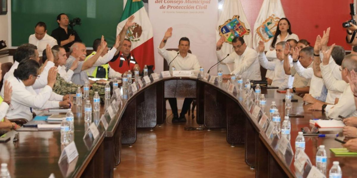 Preside alcalde Lalo Gattás Consejo de Protección Civil para reforzar estrategias por intensas lluvias