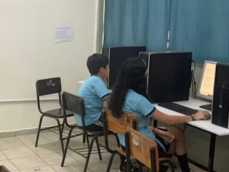 Tamizan a estudiantes de secundaria para detectar uso de drogas y otros riesgos