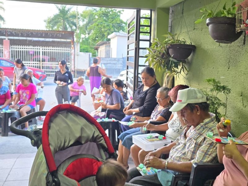 Astrid Sontoya sigue construyendo cercanía con la gente en la Nacional Colectiva 2