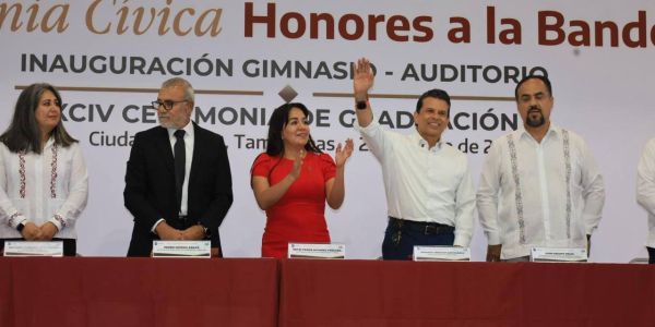 Preside alcalde graduación en el Tecnológico Victoria