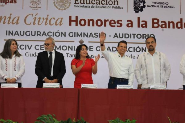 Preside alcalde graduación en el Tecnológico Victoria