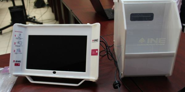 INE prepara urnas electrónicas para votación digital