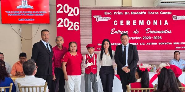 Astrid Sontoya Muller apadrina a la generación 2026 de la Primaria Rodolfo Torre Cantú