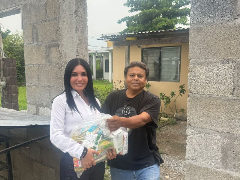 Astrid Sontoya responde al llamado ciudadano con apoyos directos