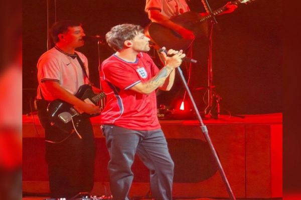 Cancelan a Louis Tomlinson por incitar  a abuchear a la Selección Mexicana