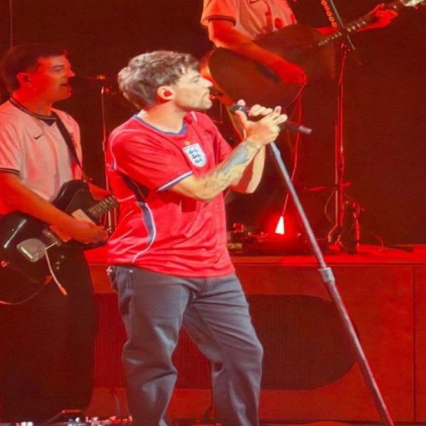 Cancelan a Louis Tomlinson por incitar  a abuchear a la Selección Mexicana