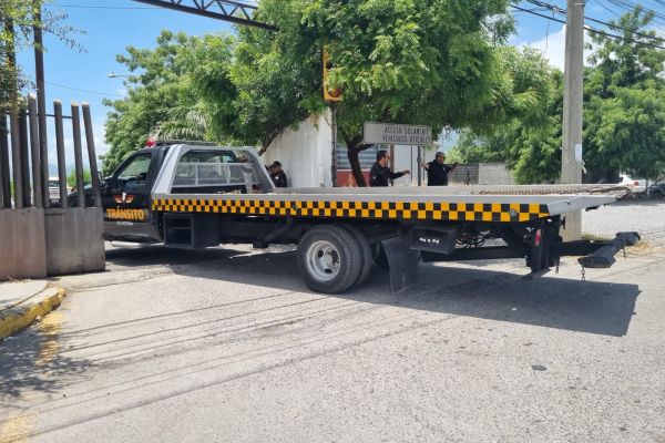Reactiva Tránsito servicio de grúa; arrastre costará mil pesos