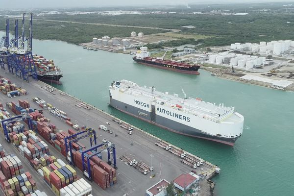 Actualizan tarifas del Puerto de Altamira