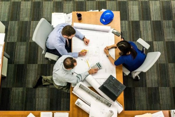 ¿Cómo ayuda el Digital PR a ganar visibilidad en IA o GEO? Estrategias utilizadas por las mejores agencias