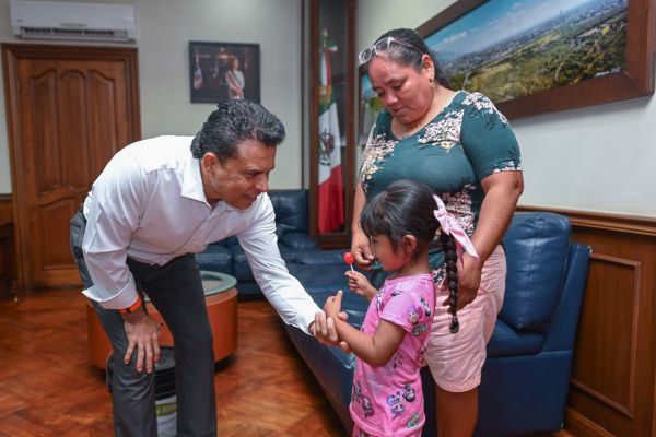 Cumple alcalde Lalo Gattás compromisos con la ciudadanía
