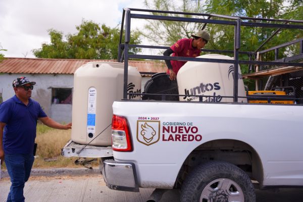 COMAPA Y gobierno municipal atienden a familias de zonas altas con entrega e instalación de 200 tinacos
