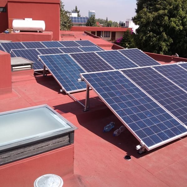 PRI propone paneles solares con 