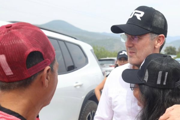 Senador se deslinda de empresas investigadas por huachicol