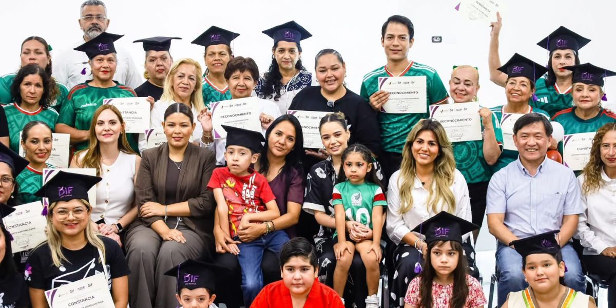 Celebran graduación y entrega de constancias de los CEDIF Victoria