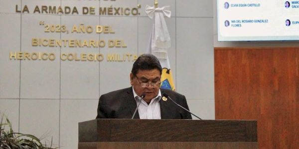 ¿Y el diputado? Vecinos exhiben posible irregularidad y Alberto Moctezuma guarda silencio