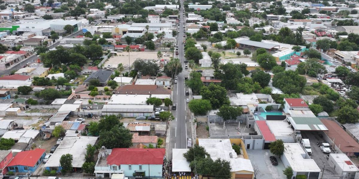 Beneficia Carmen Lilia Canturosas a familias de diferentes sectores de Nuevo Laredo con obras de infraestructura vial