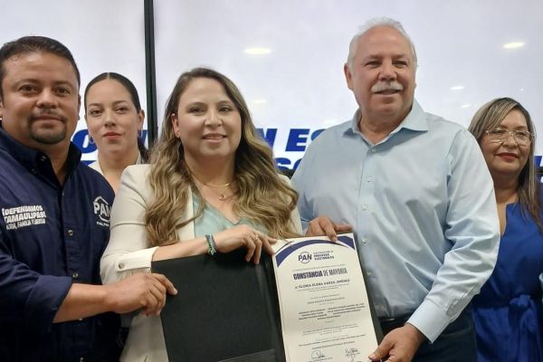 Gloria Garza niega que Cabeza de Vaca esté por dejar el PAN