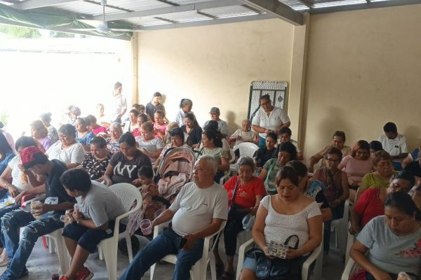 Astrid Sontoya reúne a más de 90 vecinos en La Ladrillera y fortalece el trabajo territorial