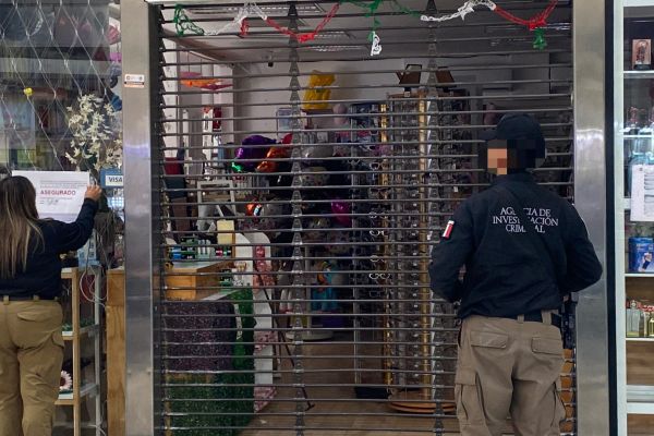 FGR irrumpe en Plaza Grand Campestre y deja dos establecimientos asegurados