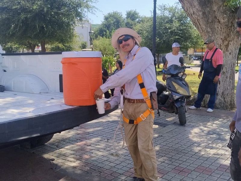 Gobierno municipal refuerza operativos ante intensas temperaturas que superarán los 43 grados en Nuevo Laredo