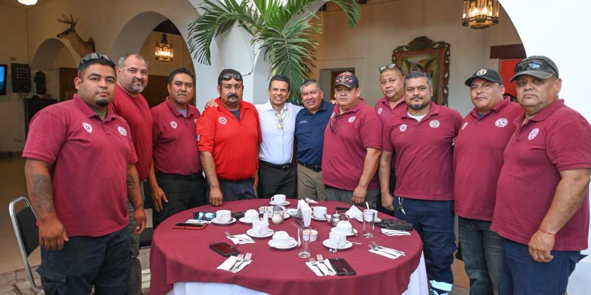 Agradece Lalo Gattás el gran trabajo de Protección Civil y bomberos por Victoria