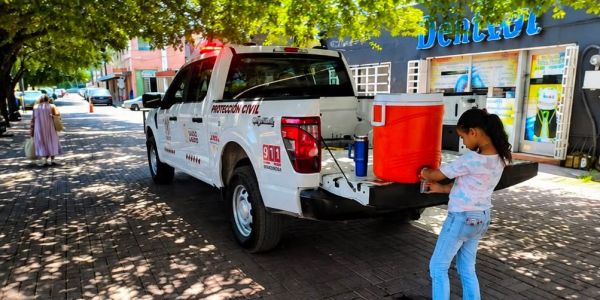 Instruye alcaldesa mantener  el operativo de hidratación