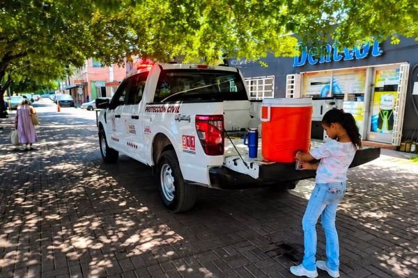 Instruye alcaldesa mantener  el operativo de hidratación