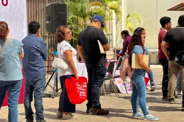 Empleo para Victoria oferta 600 vacantes