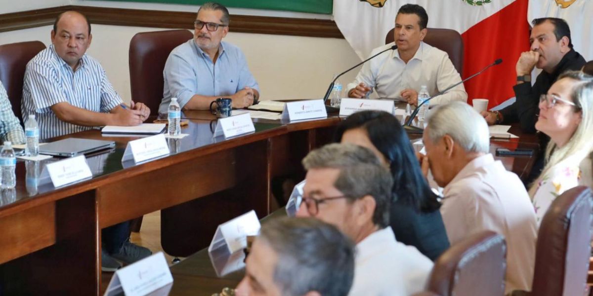 “La instrucción es clara, calle y atención directa a la gente”: Lalo Gattás