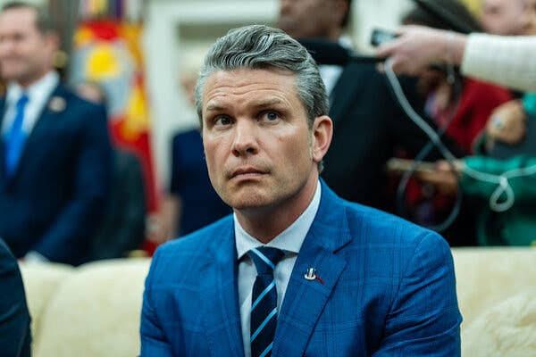 Secretario de Guerra de EU advierte que cárteles son objetivos militares