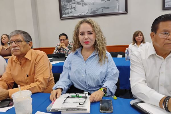 Liz Luna gana terreno rumbo al 2027
