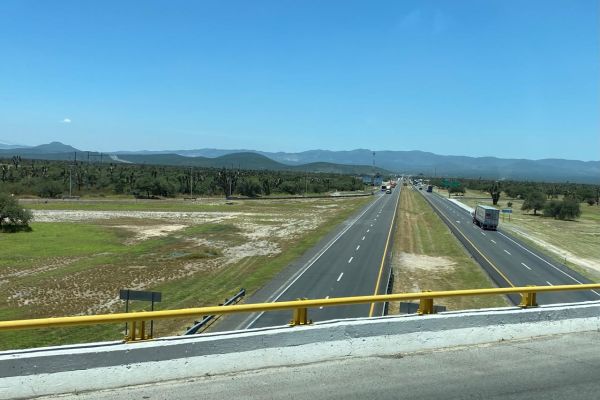 Destinan 2 mil 700 millones de pesos para rehabilitar carreteras federales de Tamaulipas