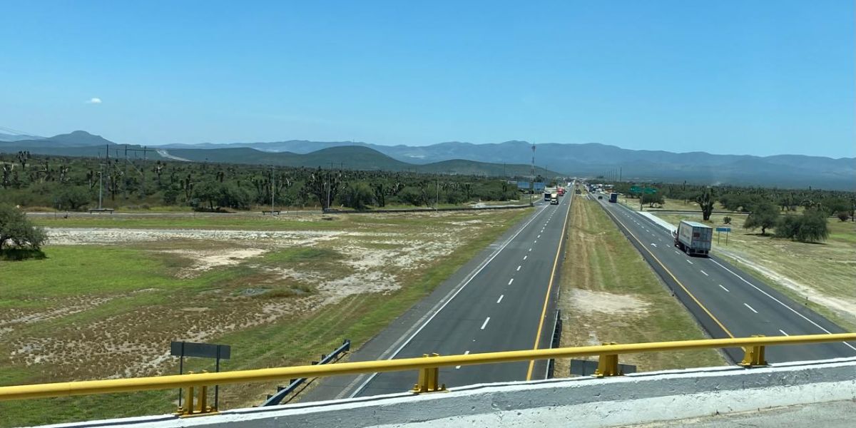 Destinan 2 mil 700 millones de pesos para rehabilitar carreteras federales de Tamaulipas