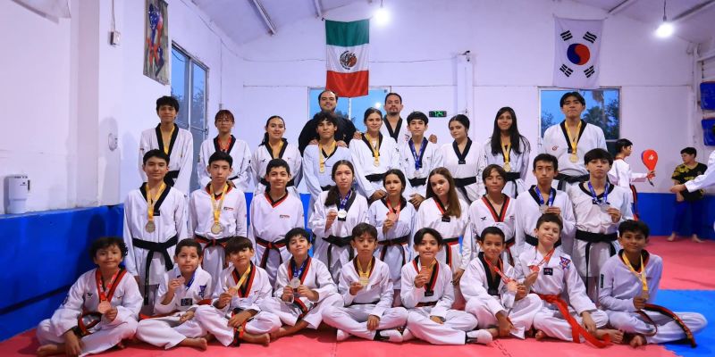 Brillan Tigres Vonnacher en Estatal de Taekwondo