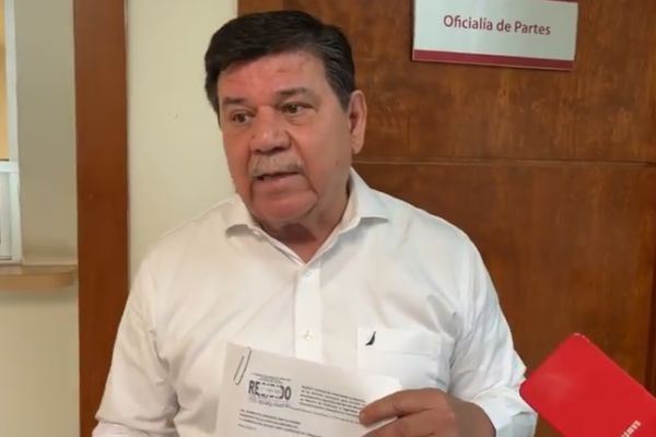 Piden decreto para proteger derechos de maestros